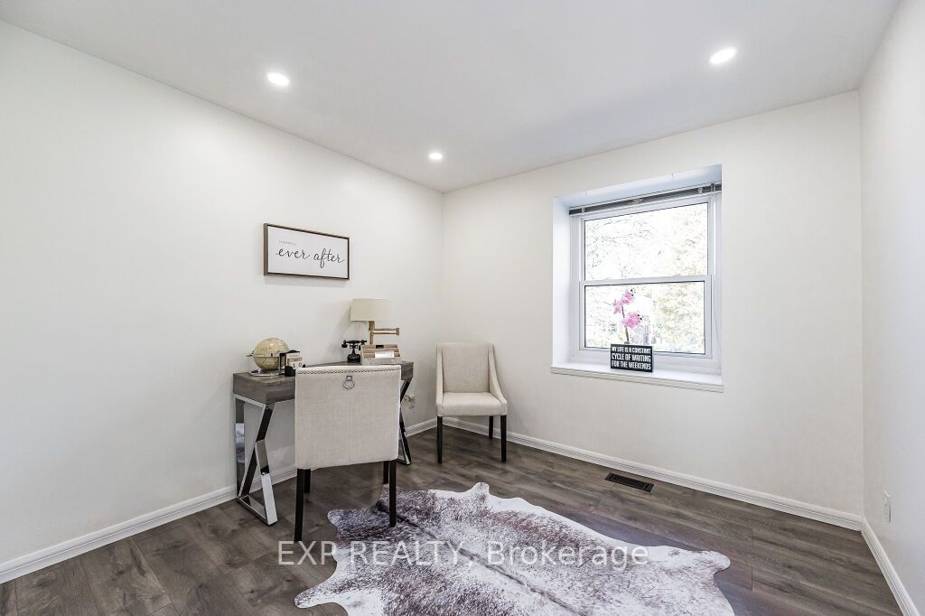 317 Hiawatha Dr