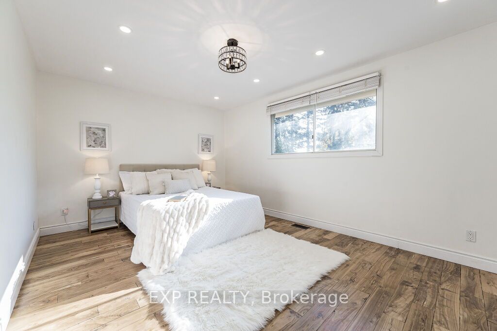 317 Hiawatha Dr