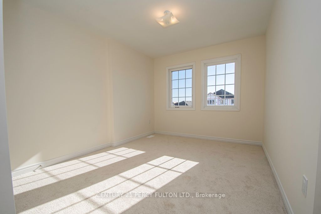 906 Bamford Terr
