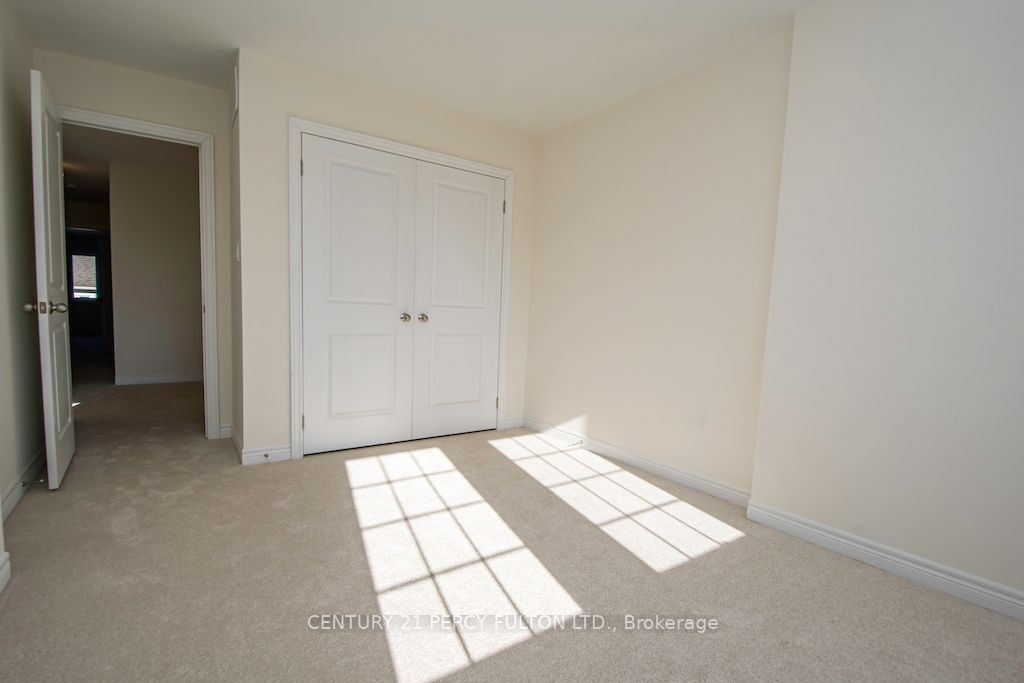 906 Bamford Terr