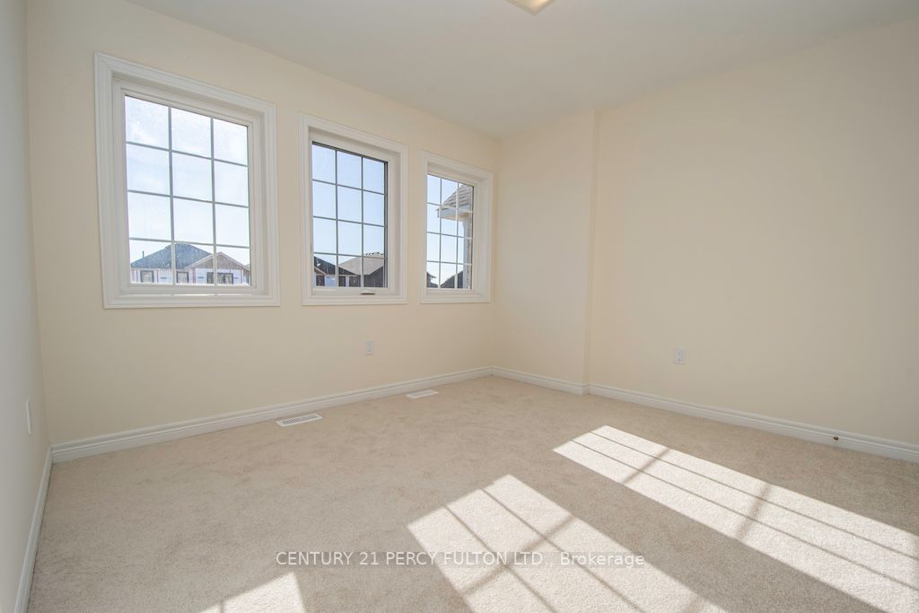 906 Bamford Terr
