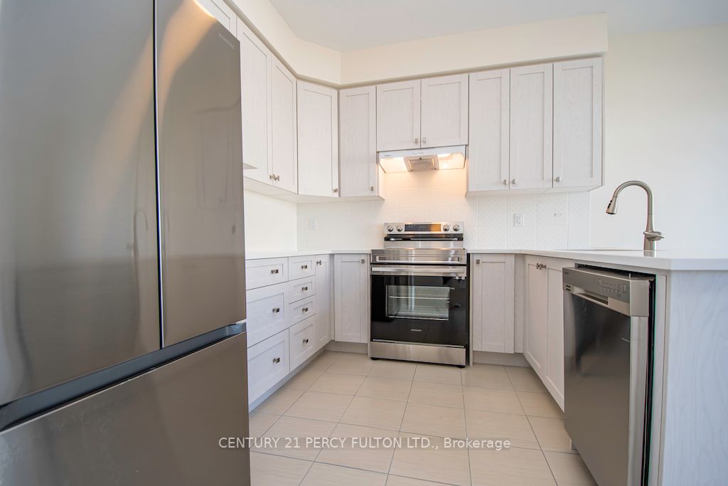 906 Bamford Terr