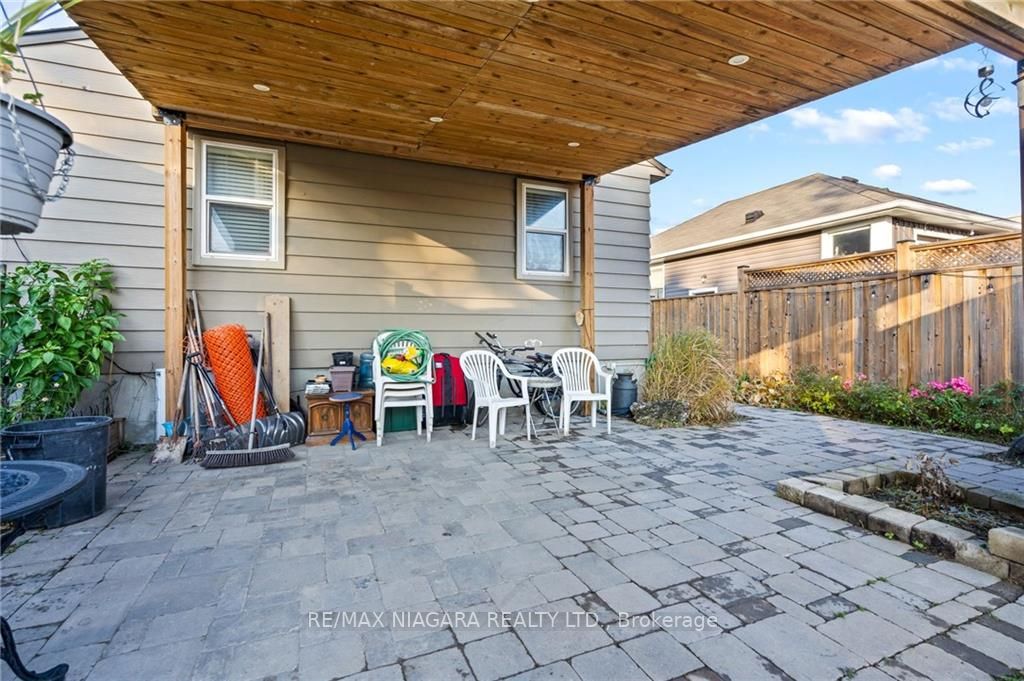 12 Alexandra Blvd