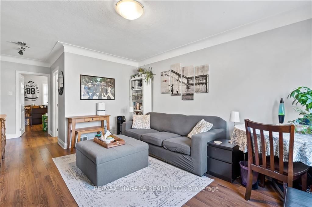 12 Alexandra Blvd