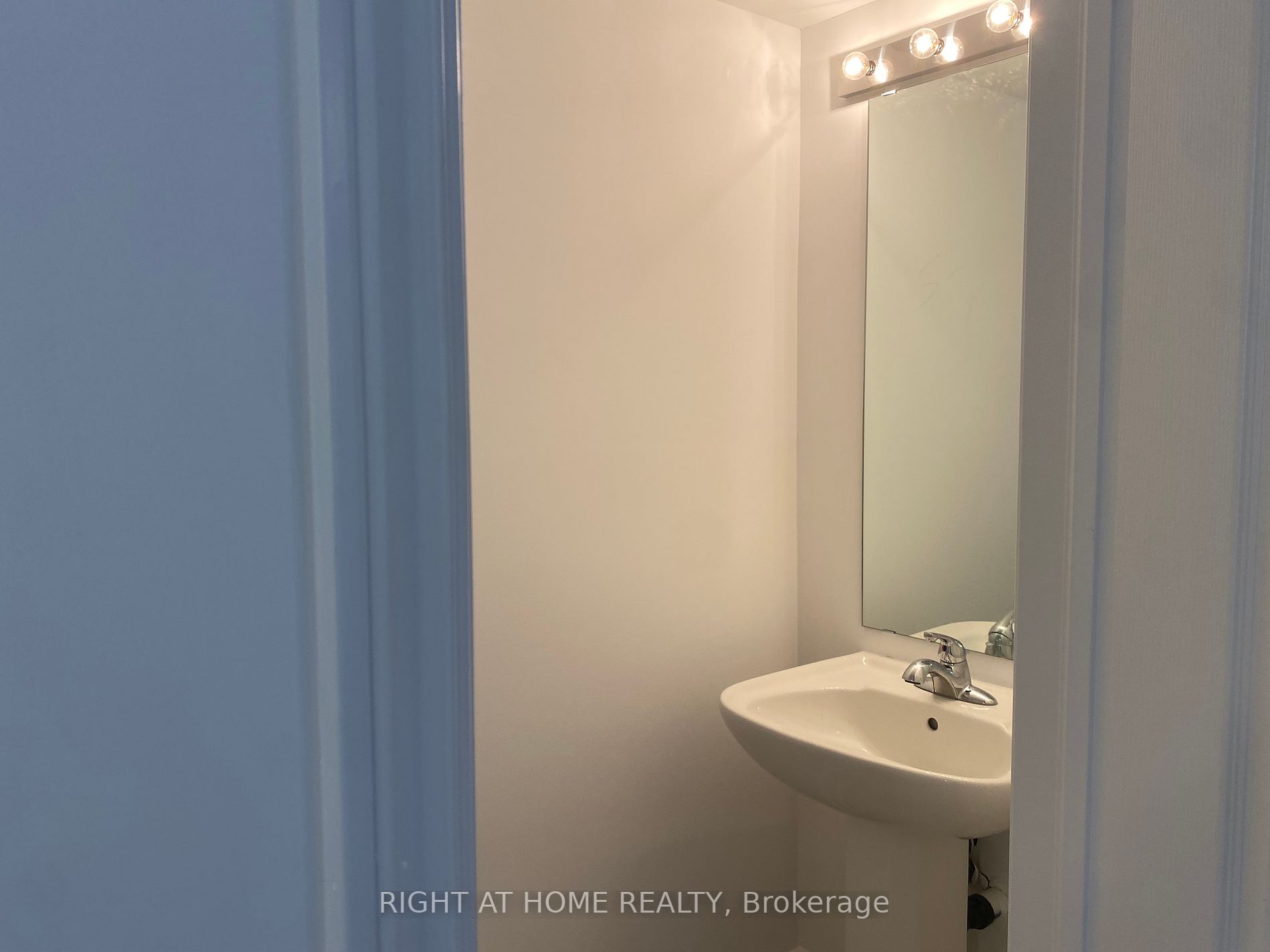 103 Marina Village Dr, #17