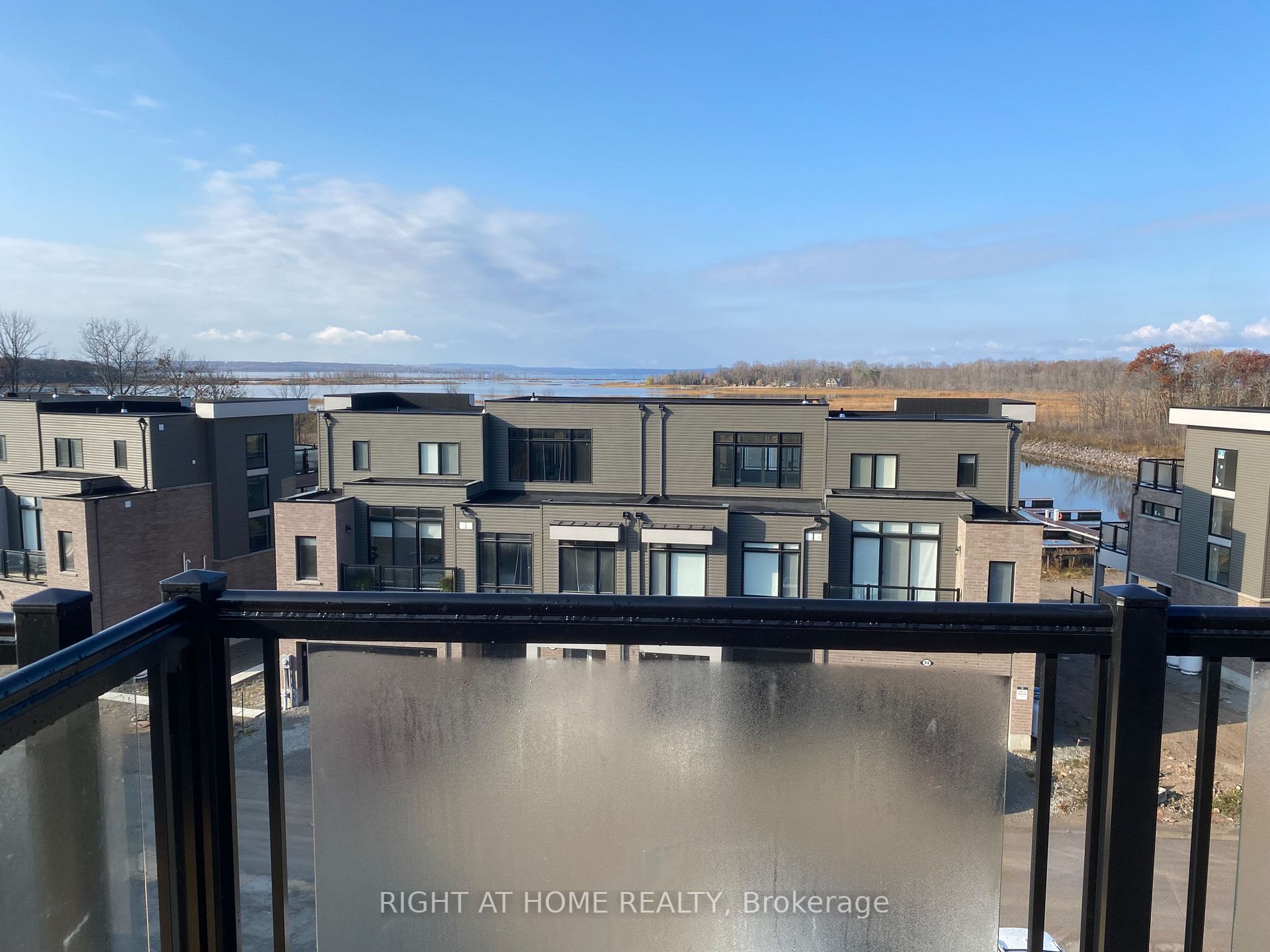 103 Marina Village Dr, #17