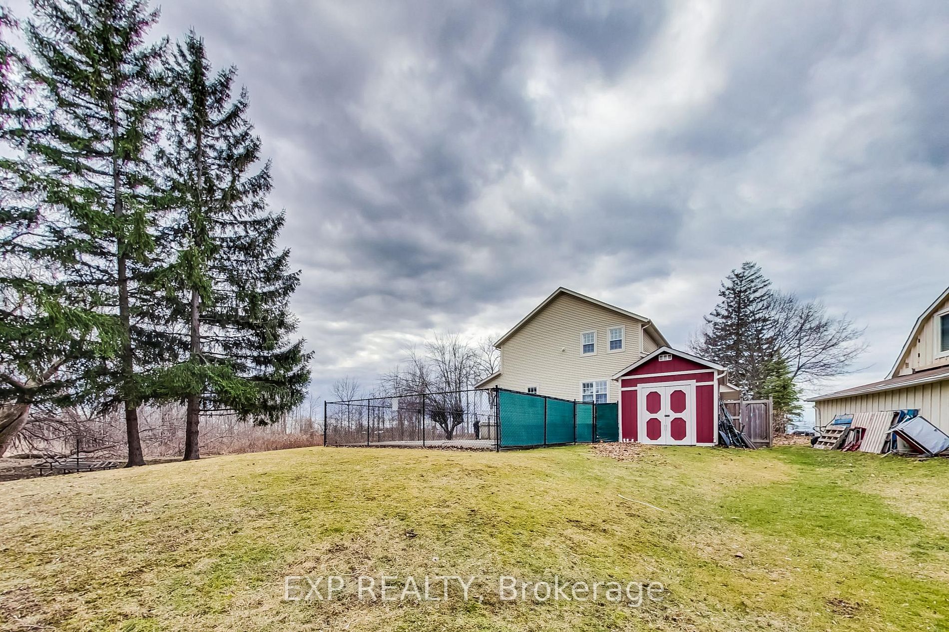 211 Niagara St