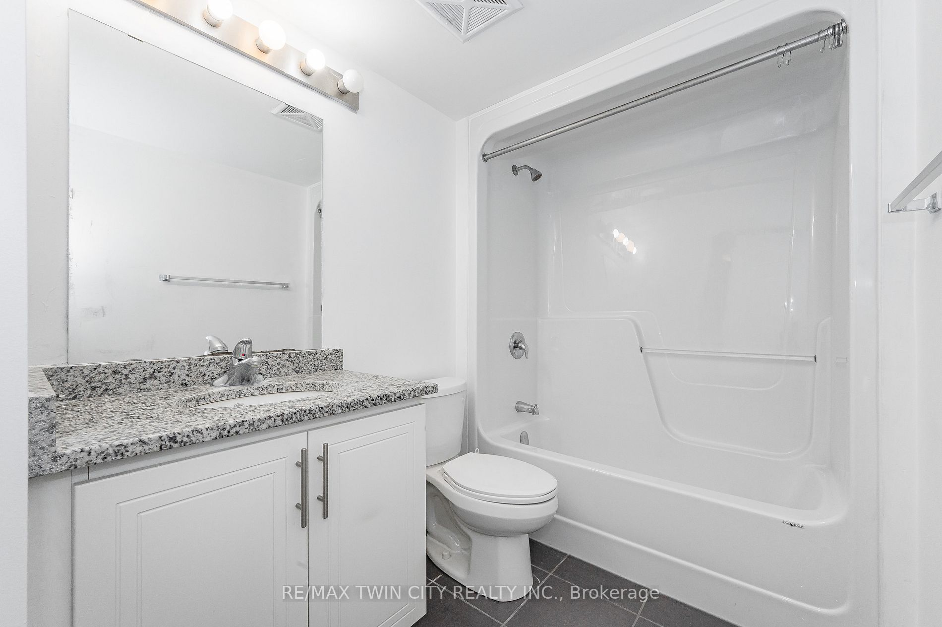 155 Commonwealth St, #410