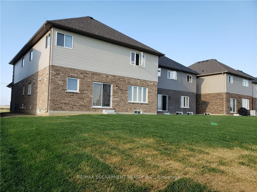 408 Dalgleish Trail