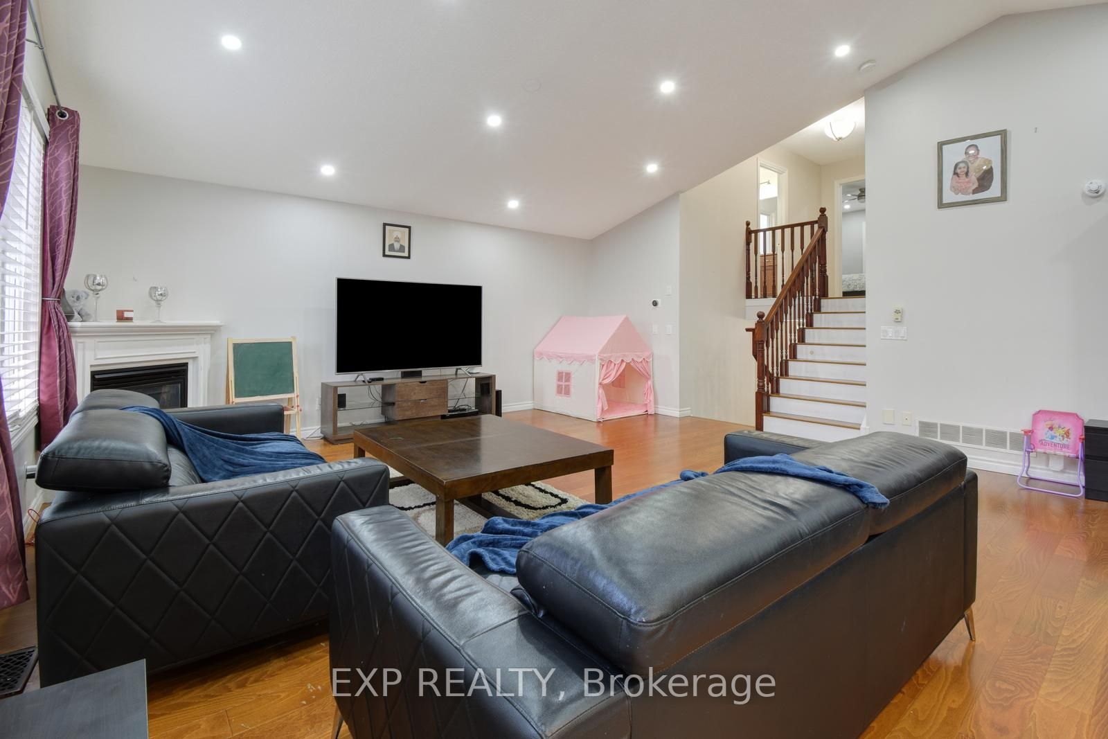 451 Fairway Rd E