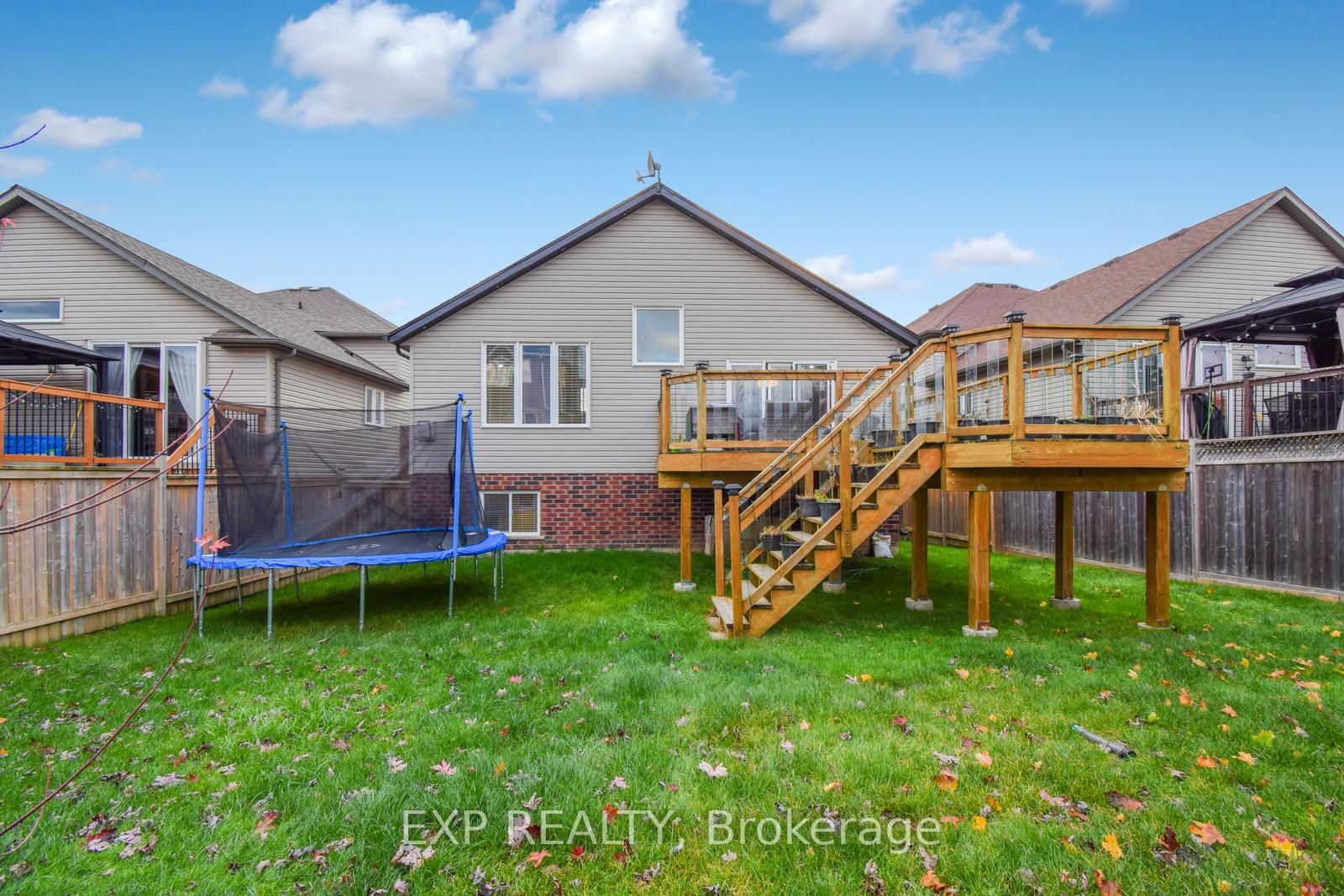 451 Fairway Rd E