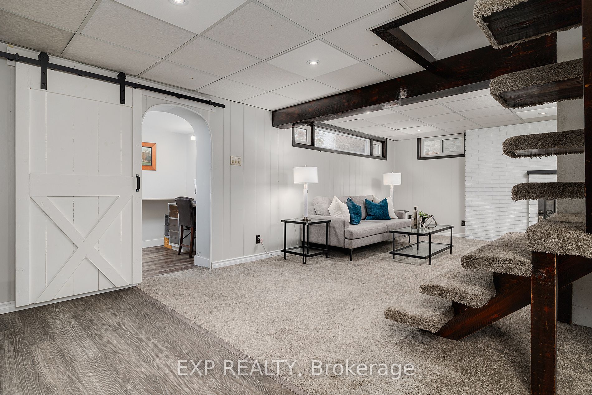 40 Plaza Crt
