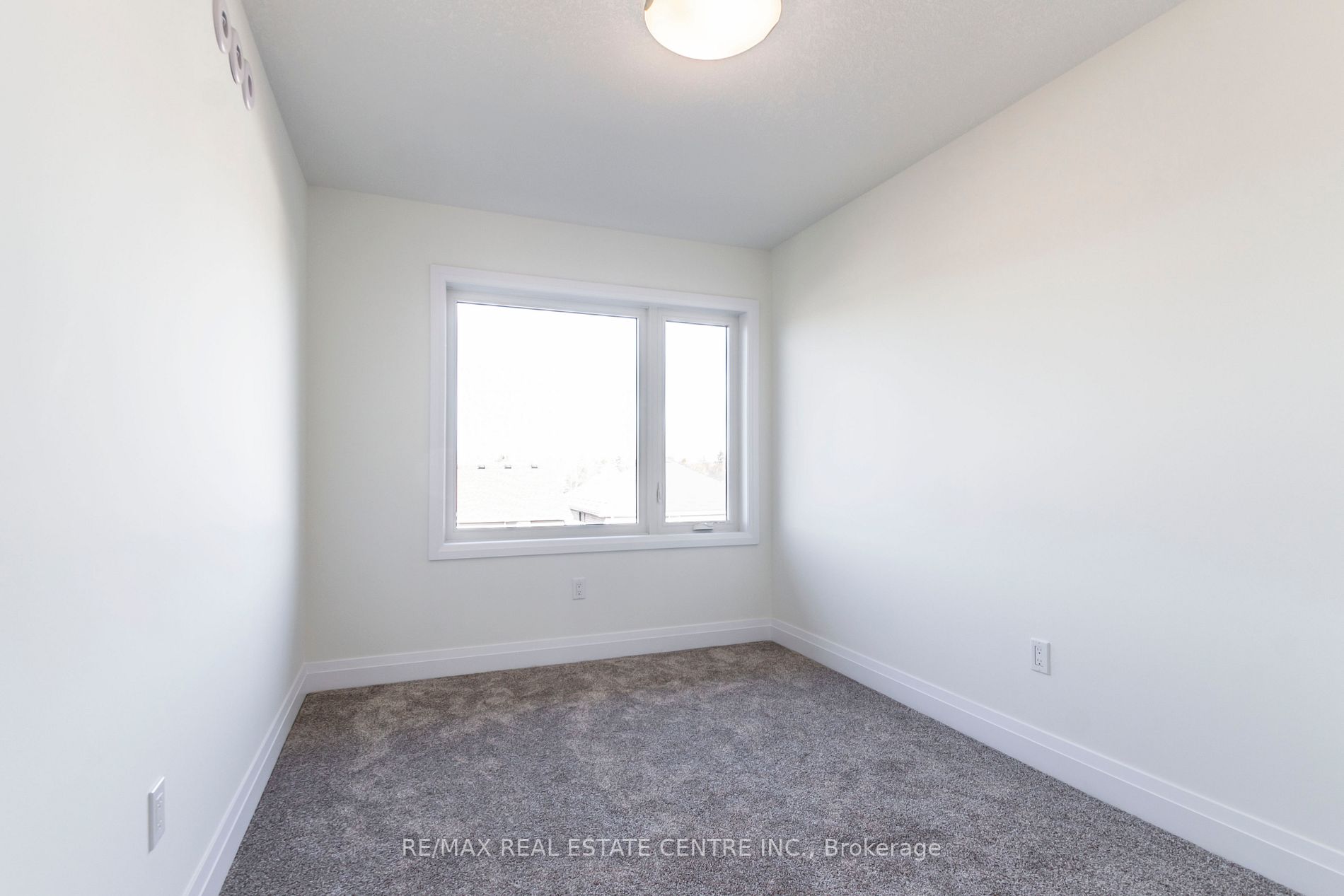 12 Lily Lane N, #12