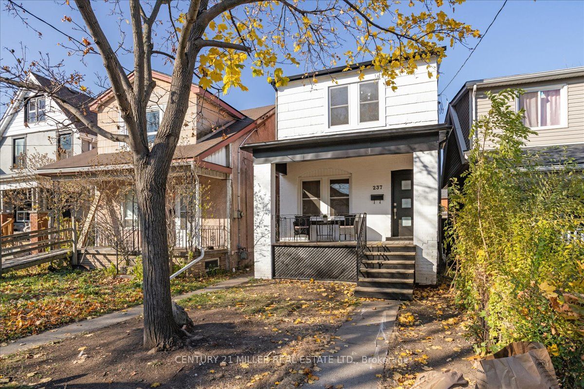 237 Balmoral Avenue N