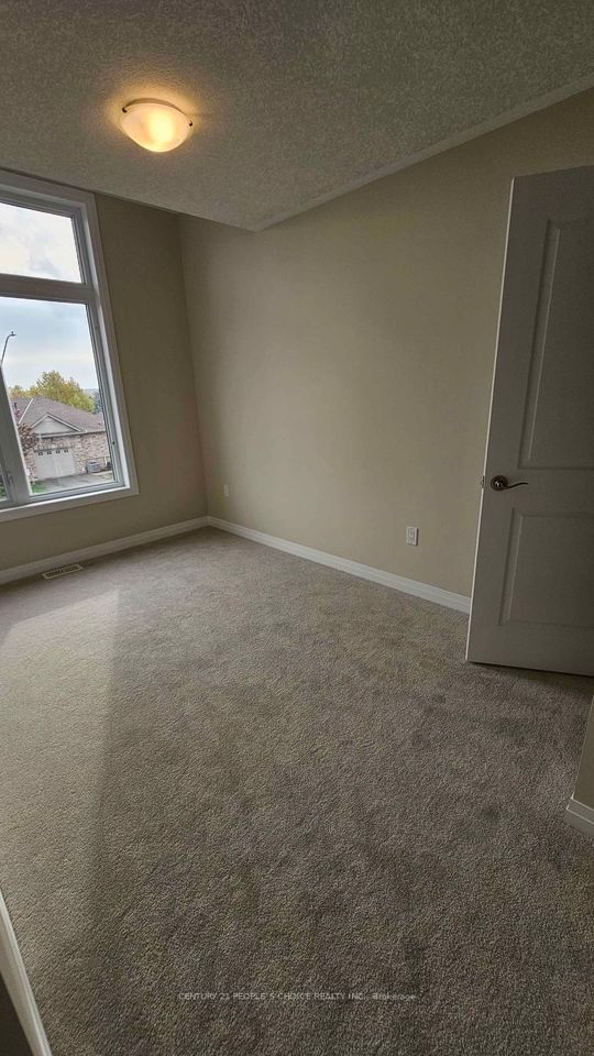 25 Isherwood Ave, #137