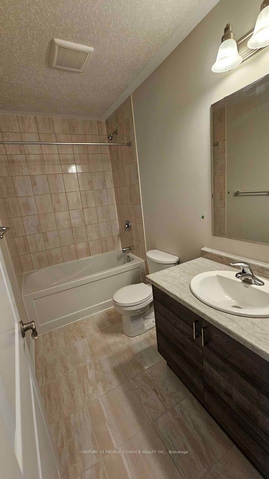 25 Isherwood Ave, #137