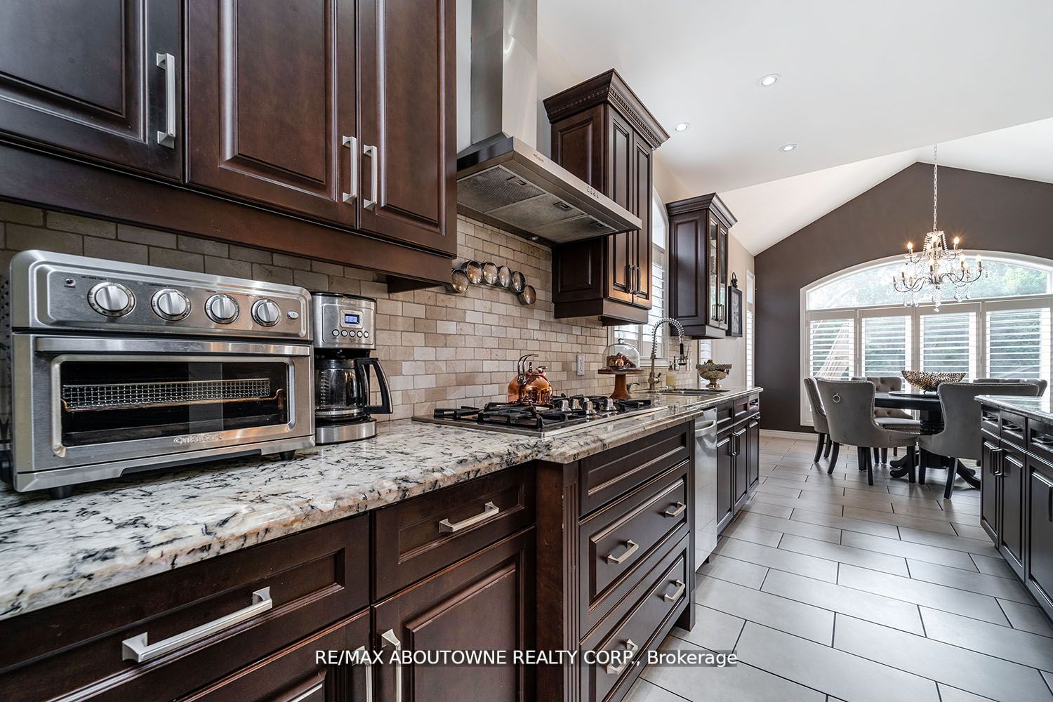 31 Warwick Rd