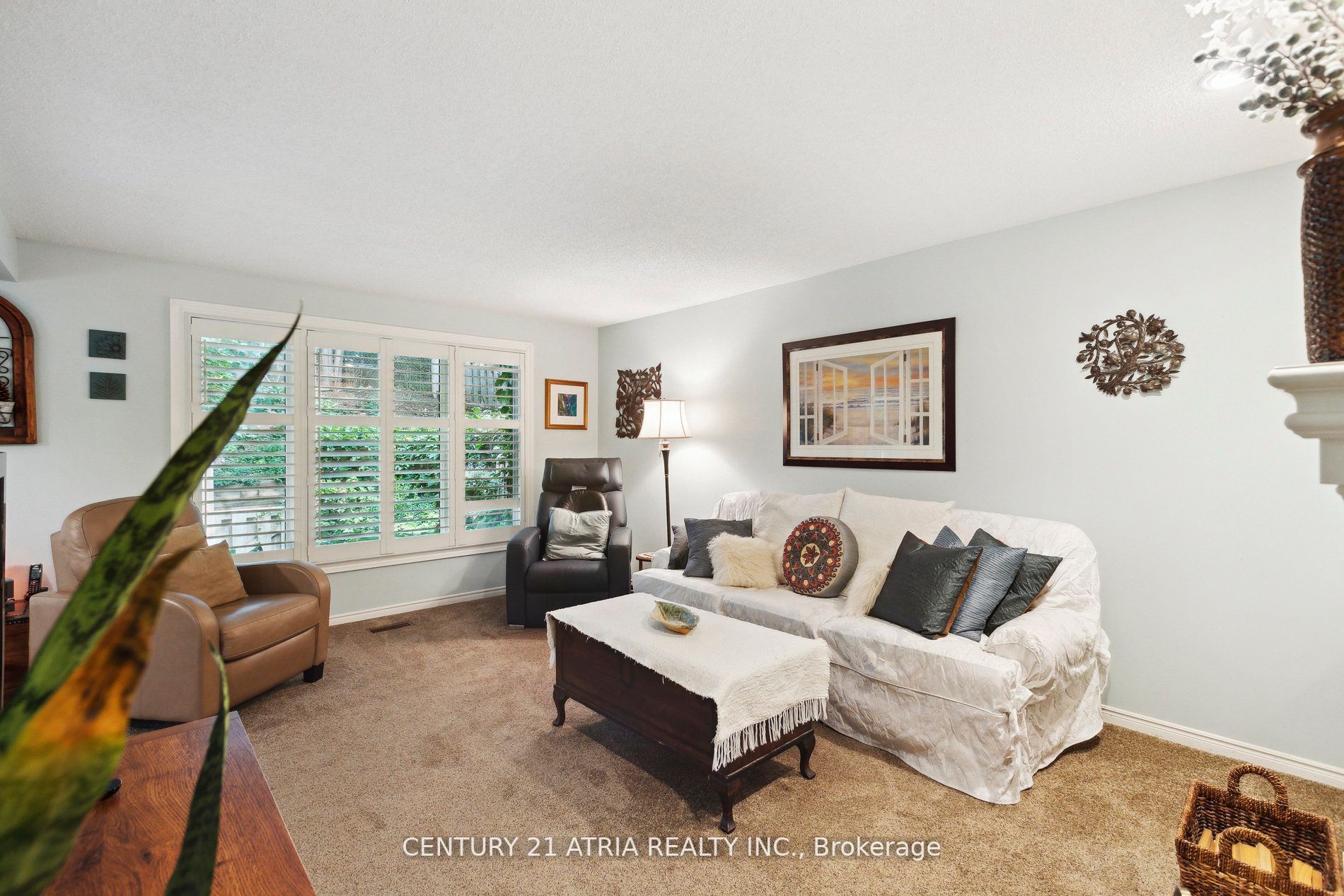 112 Woodlawn Rd E, #2