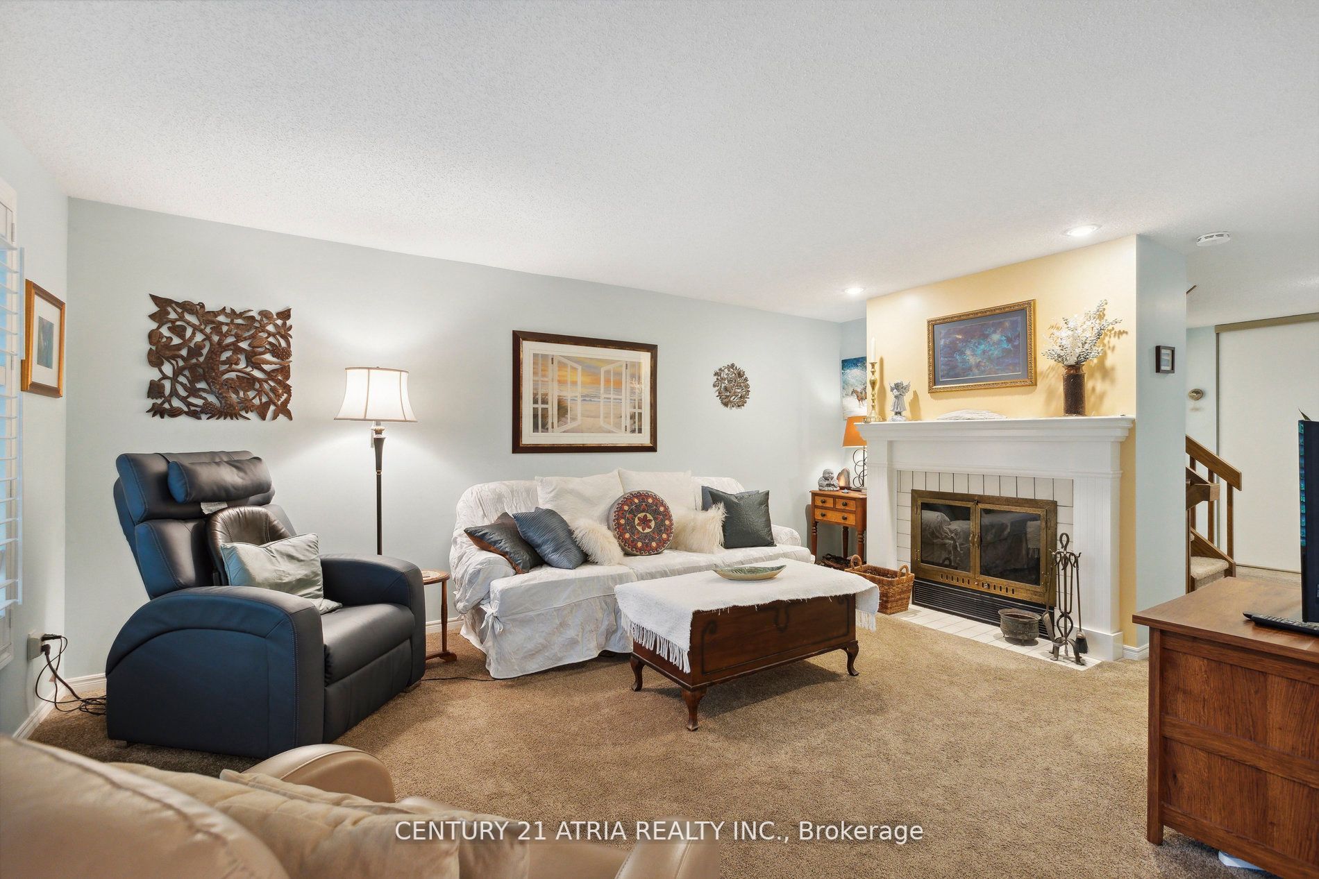 112 Woodlawn Rd E, #2