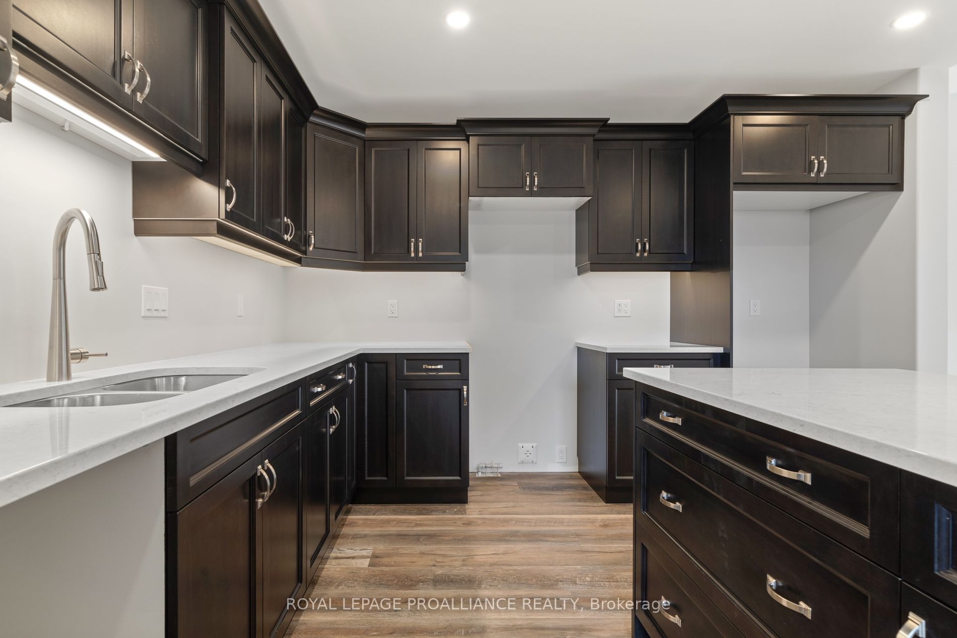 27 Clayton John Ave