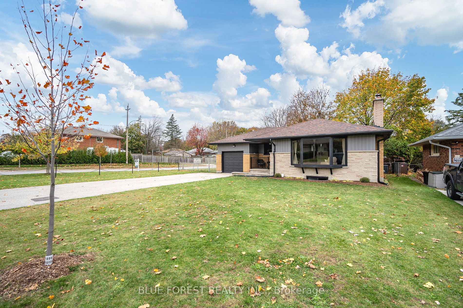 68 Dennis Ave
