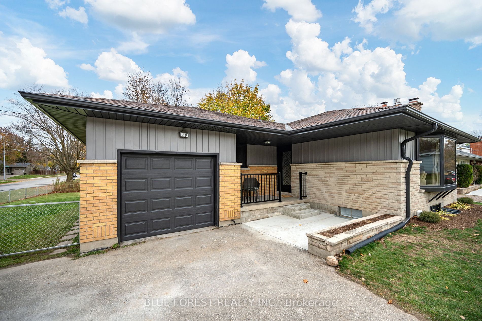 68 Dennis Ave