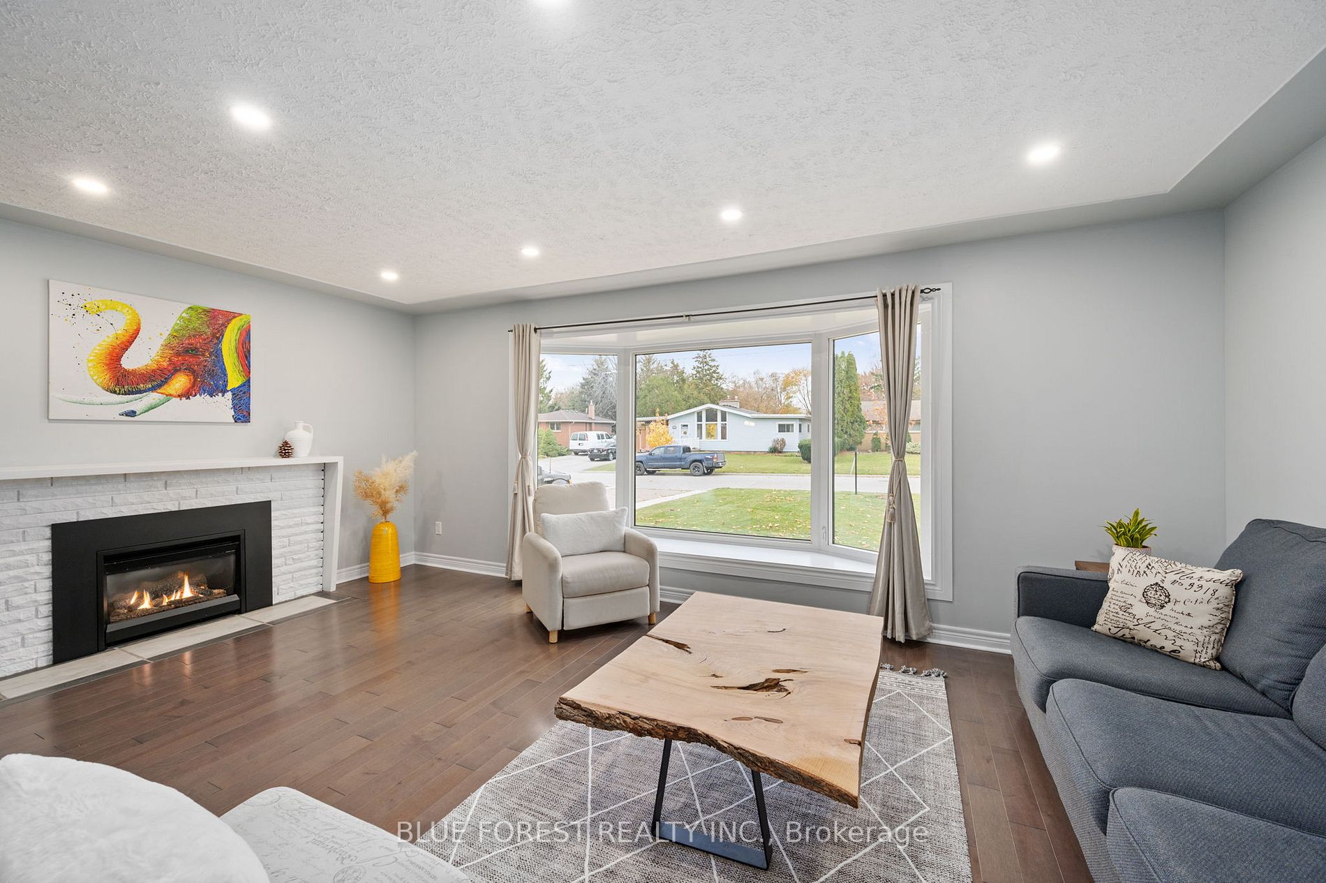 68 Dennis Ave