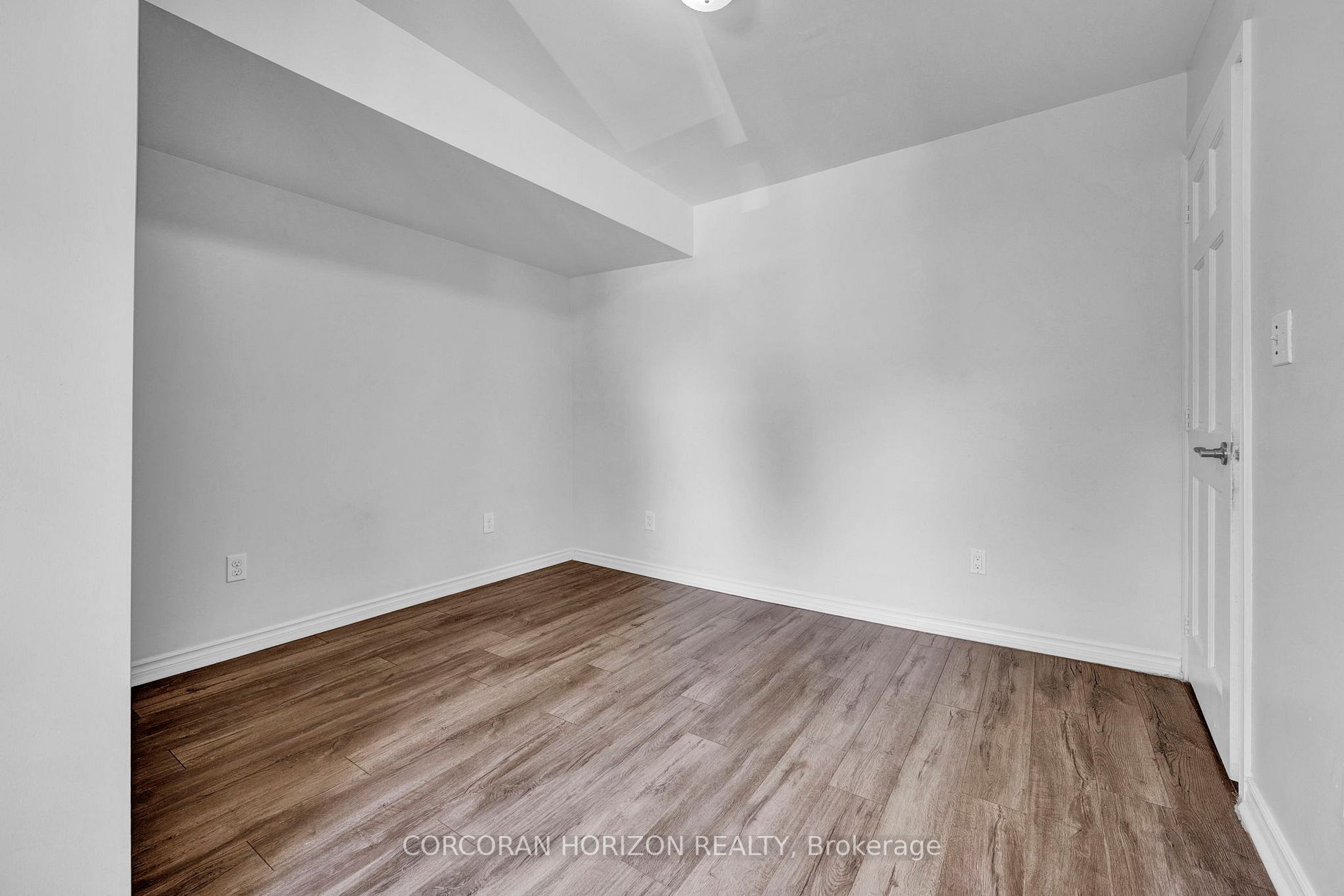 355 Hedley St