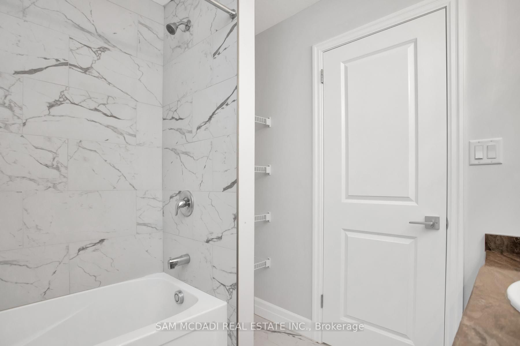 1023 Devonshire Ave, #8