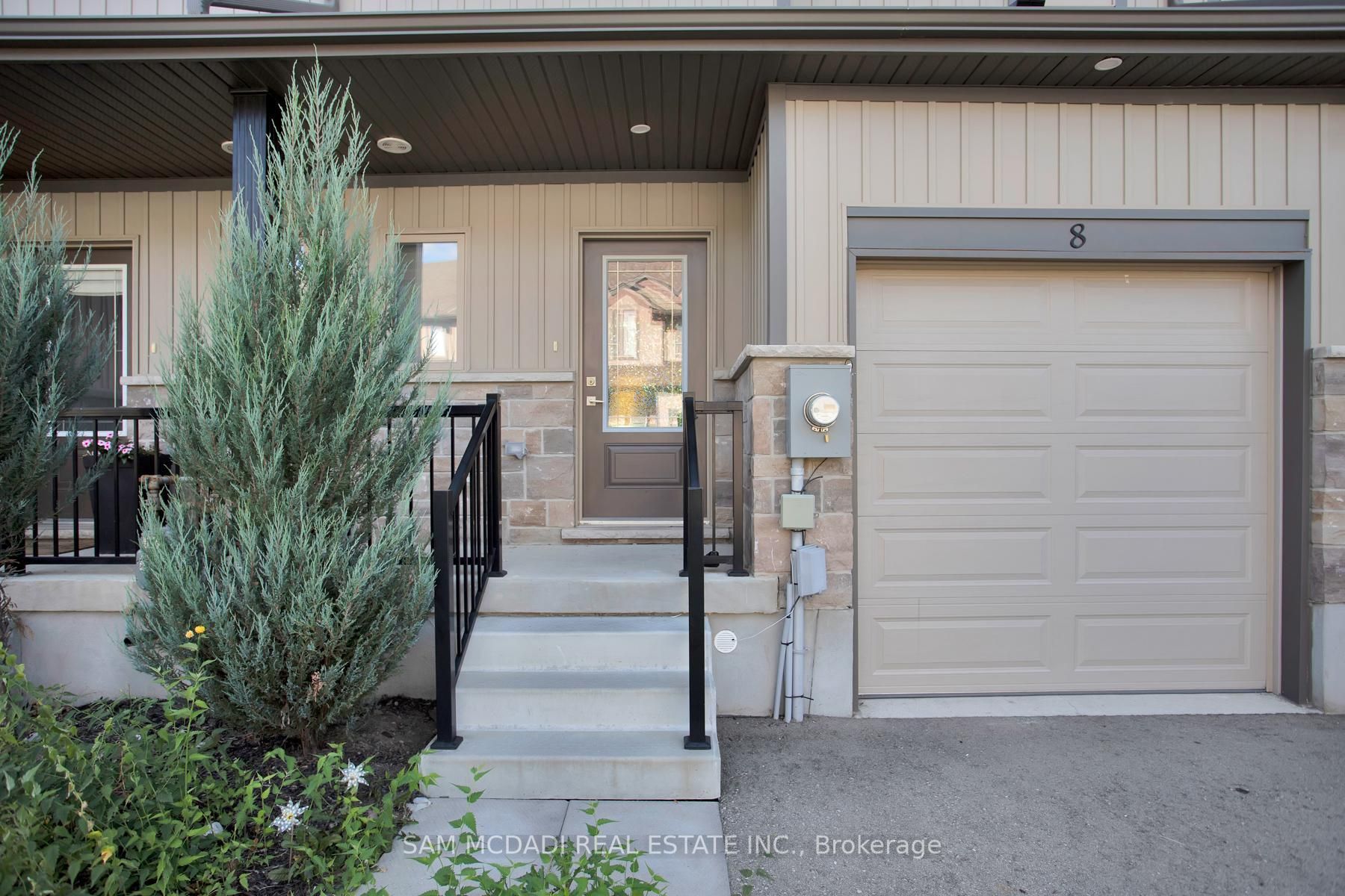 1023 Devonshire Ave, #8