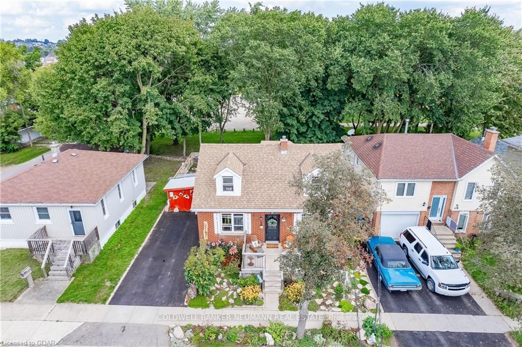 80 Audrey Ave