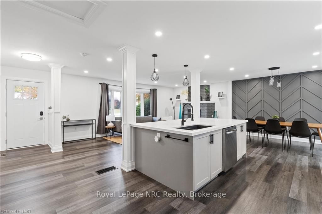 5 Douglas Ave