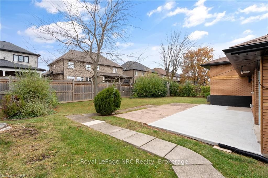 5 Douglas Ave