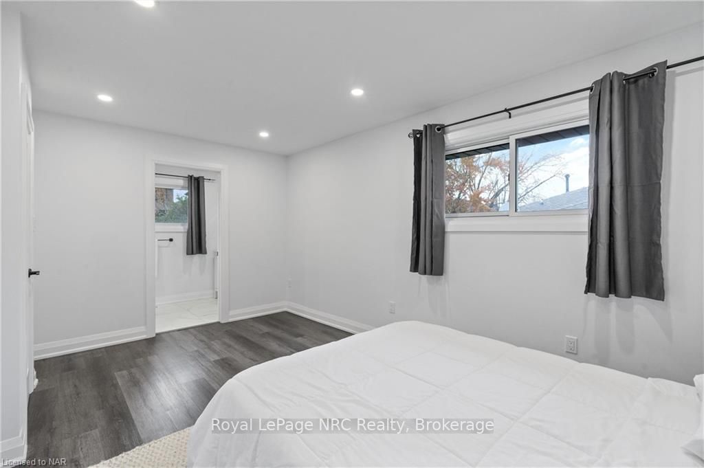 5 Douglas Ave