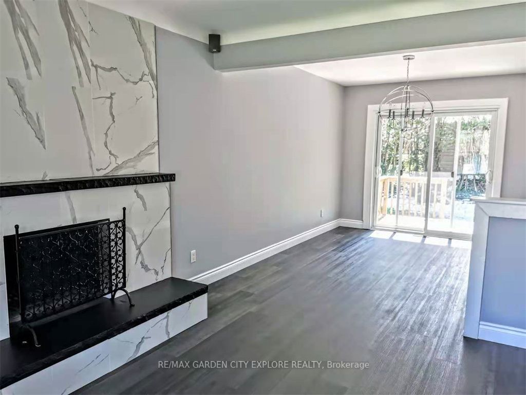 29 Valerie Dr