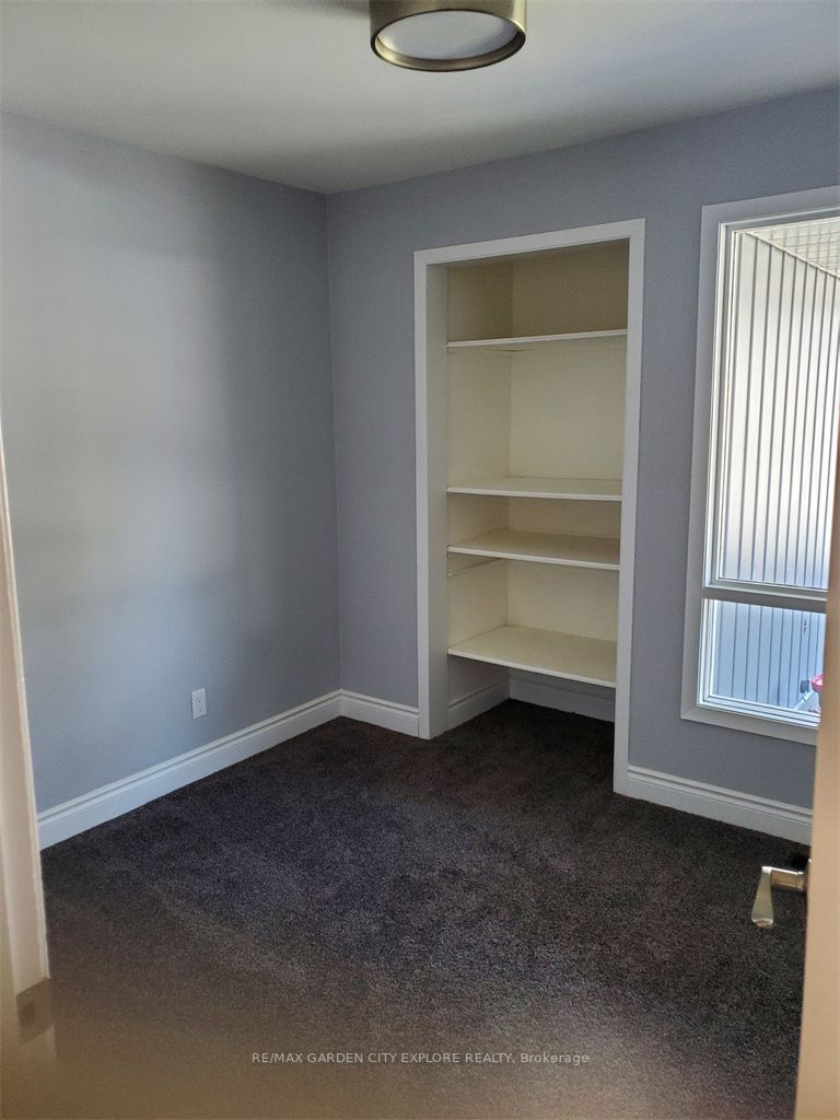 29 Valerie Dr
