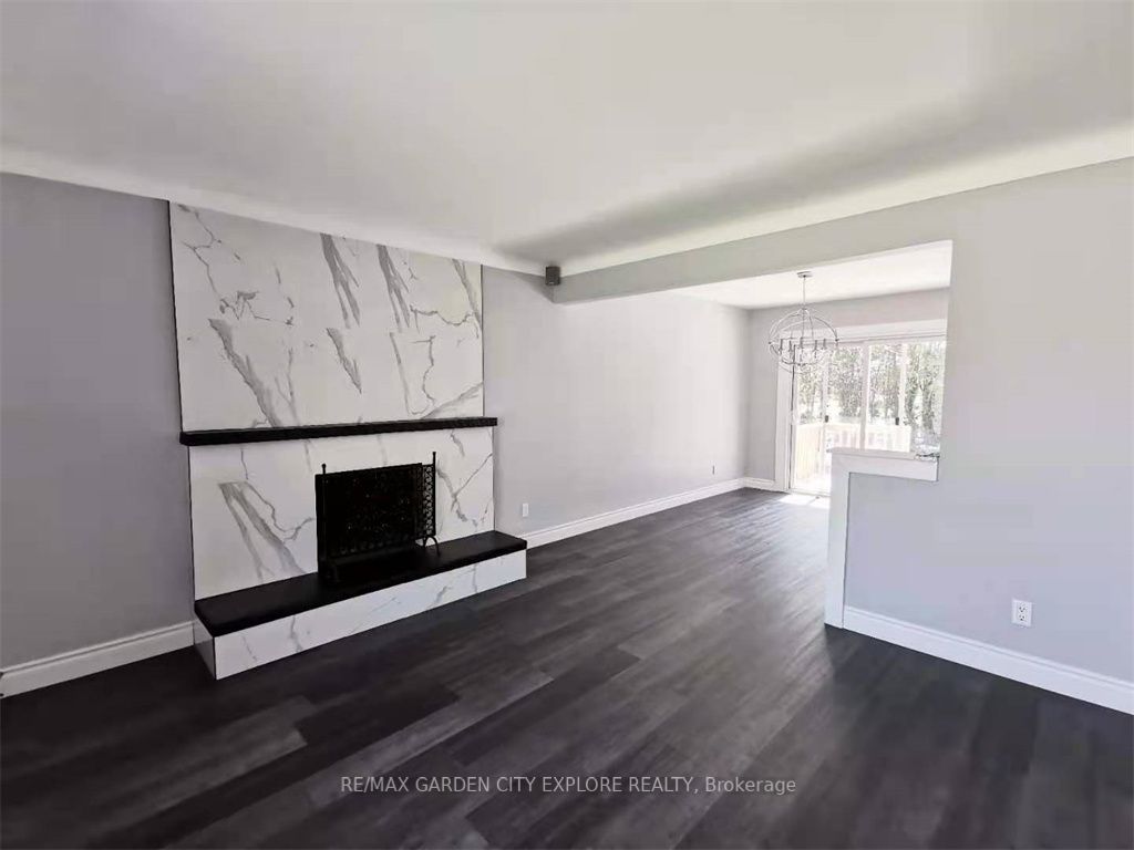 29 Valerie Dr