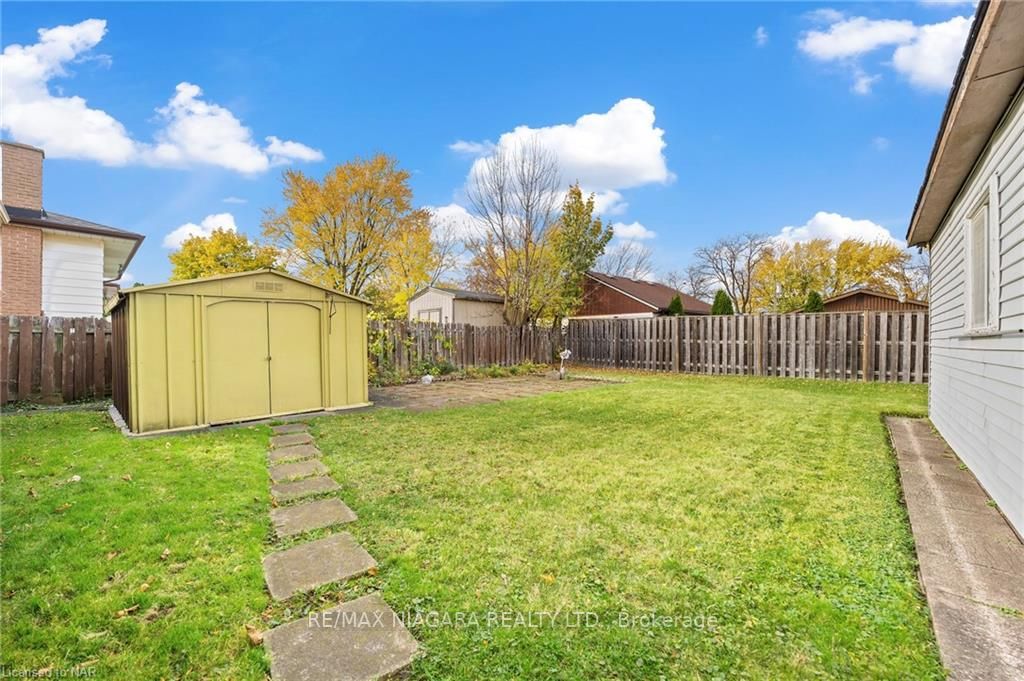 25 Meredith Dr