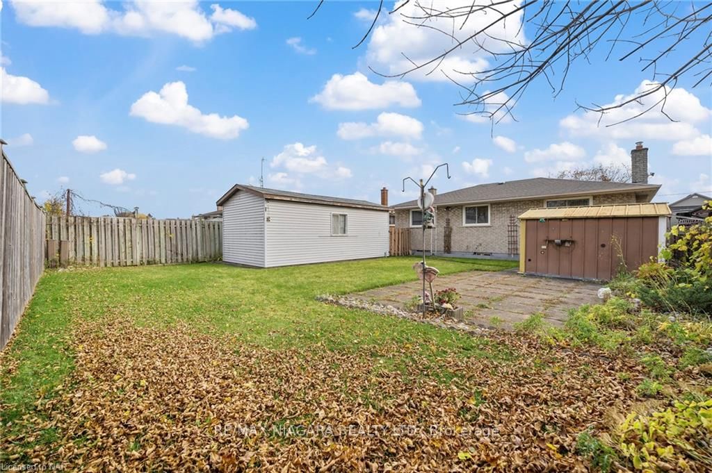 25 Meredith Dr