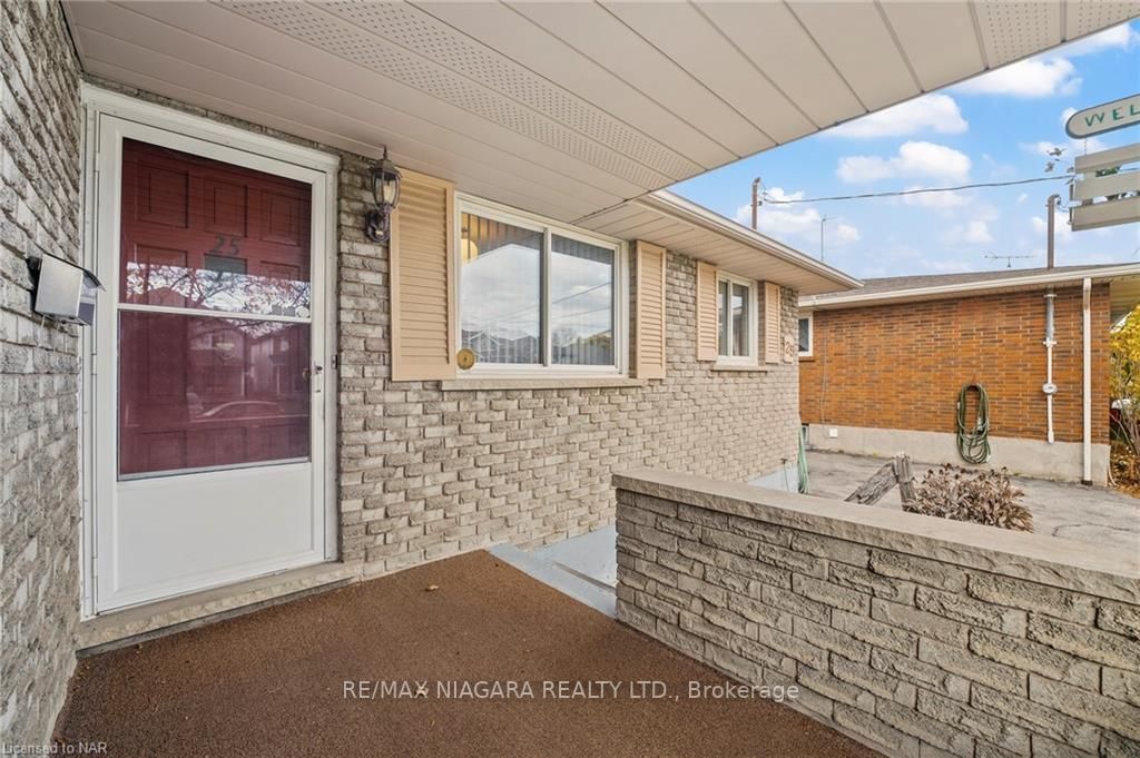 25 Meredith Dr