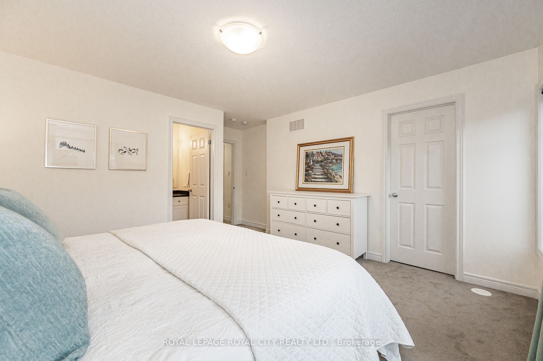 39 Kay Cres, #41