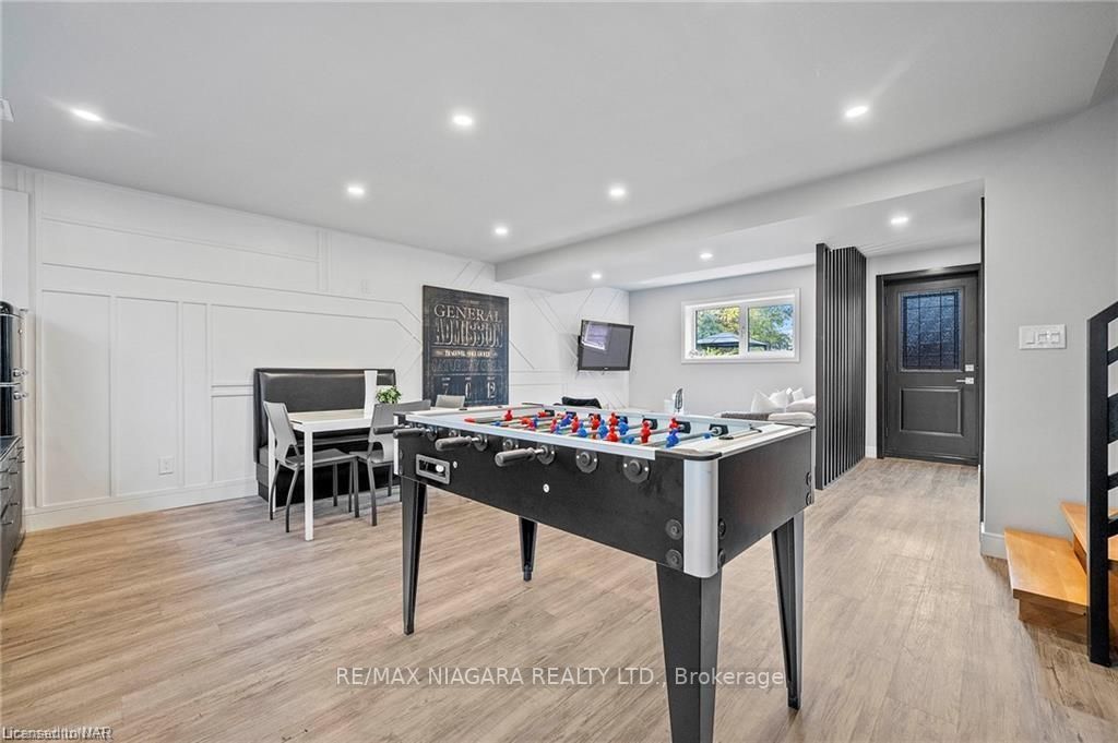 6 Stillwater Bay
