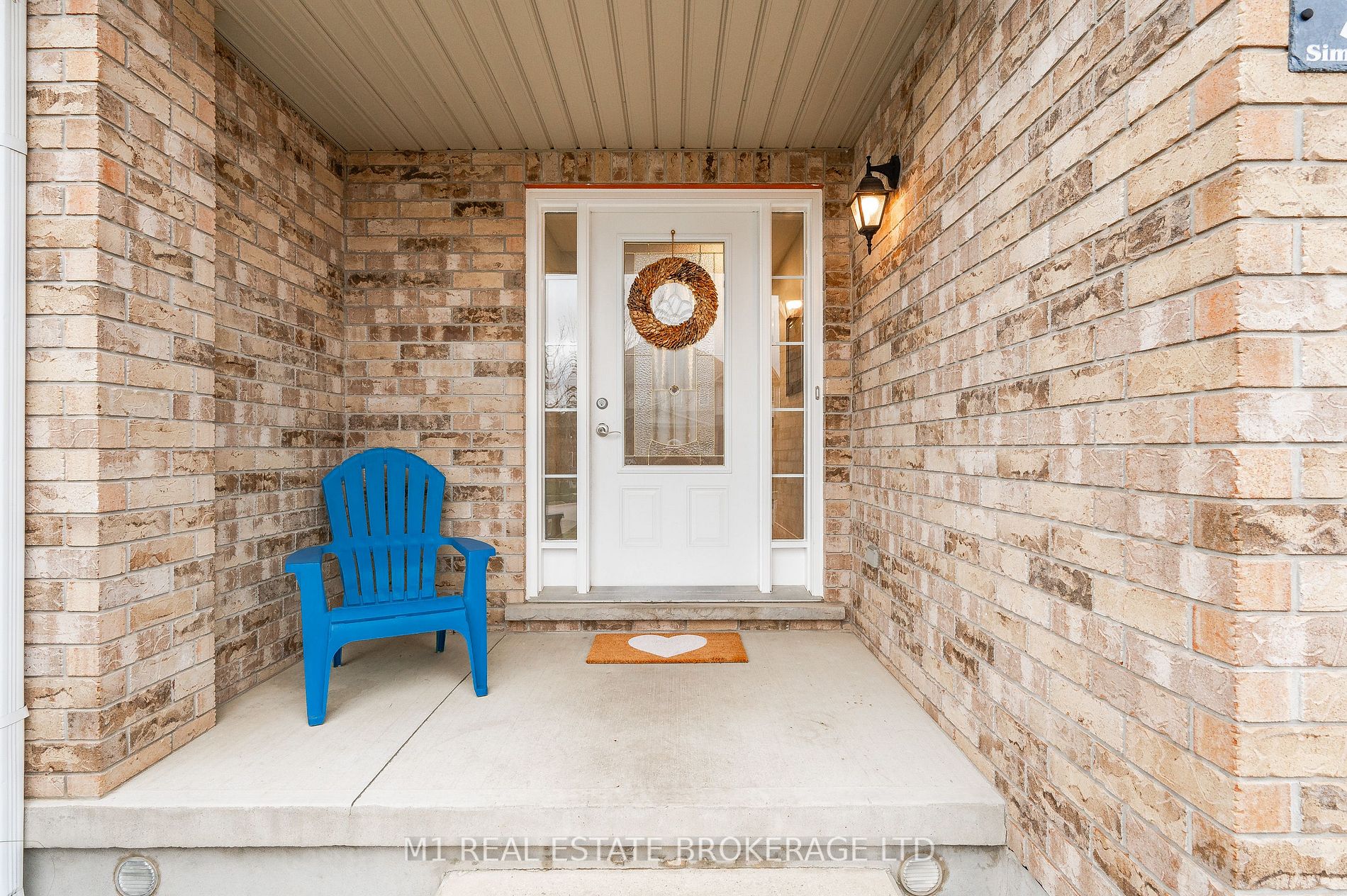 32 Simmonds Dr
