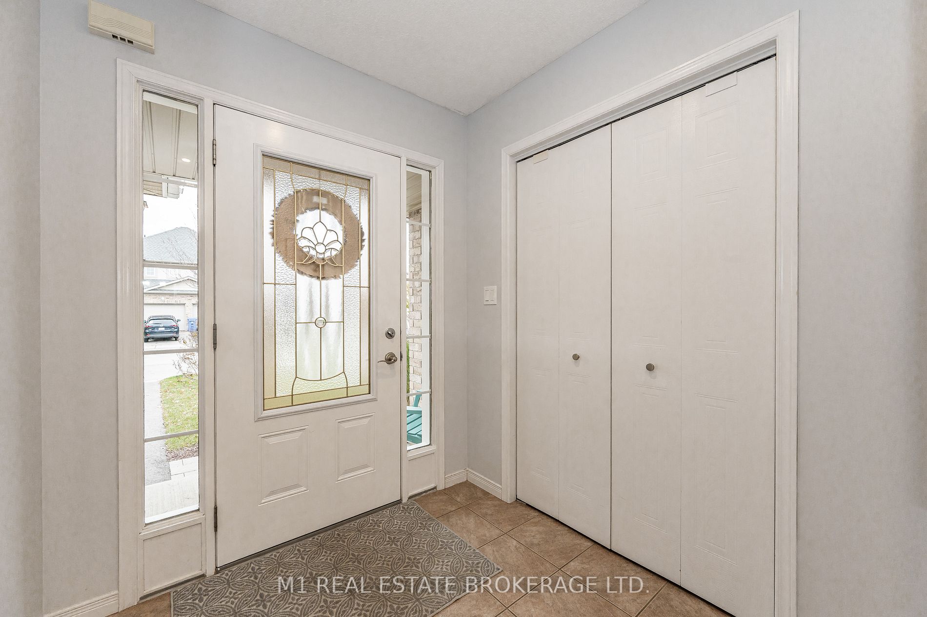 32 Simmonds Dr