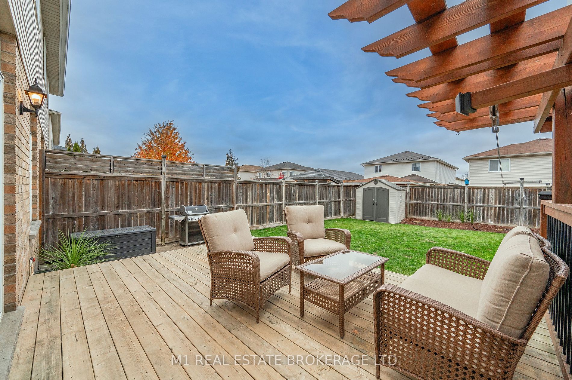 32 Simmonds Dr