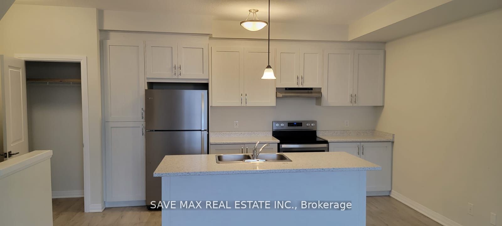 155 Thomas Slee Dr, #2H