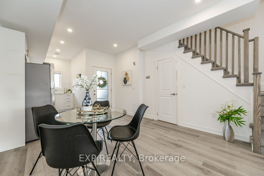 6591 Montrose Rd, #214