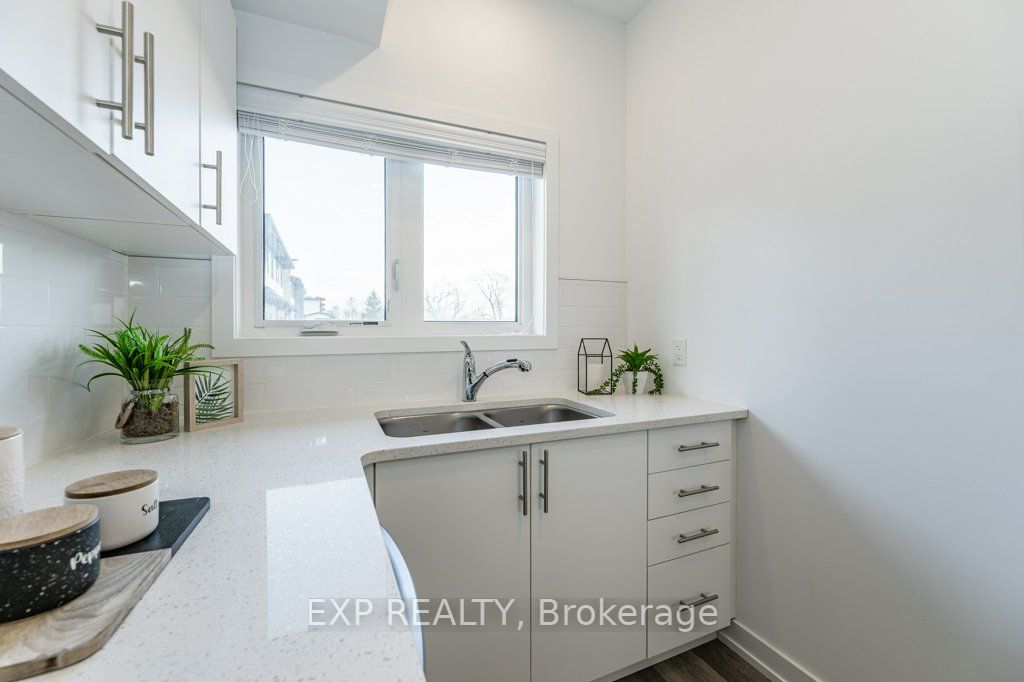 6591 Montrose Rd, #214