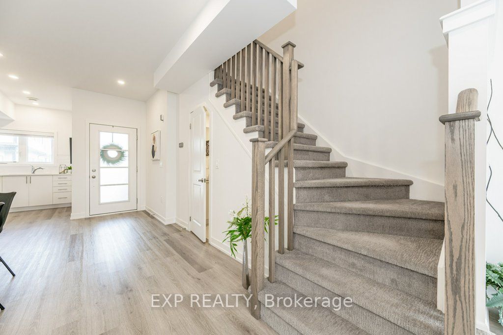 6591 Montrose Rd, #214