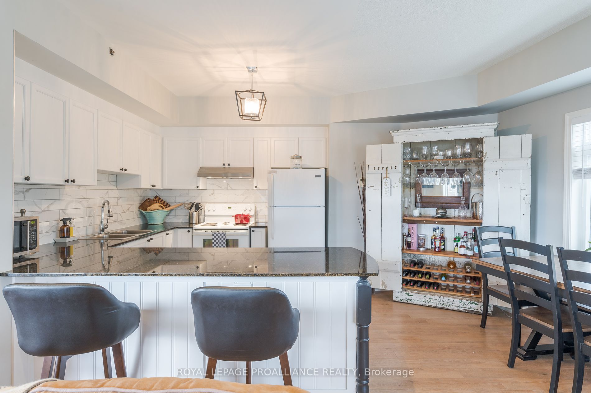 50 Mill St N, #306